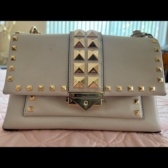 Michael Kors purse and wallet. - Picture 1 of 7